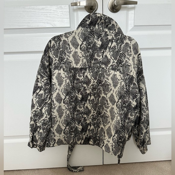 Zara Snake Pattern Jacket - Picture 2 of 2